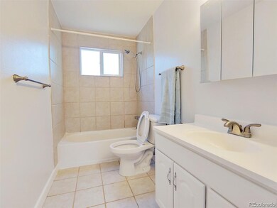 4922 S Rifle Ct, Aurora, CO 80015 - photo 7