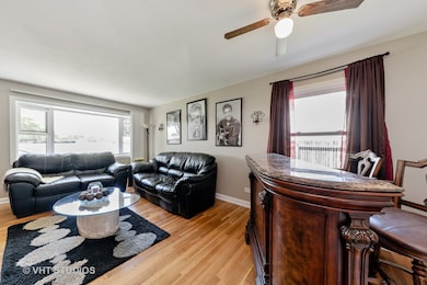 3300 Wren Ln unit 19, Rolling Meadows, IL 60008 - photo 2