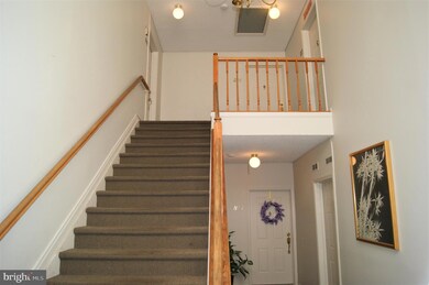 814 Eagles Chase Dr unit 825, Lawrence Township, NJ 08648 - photo 3