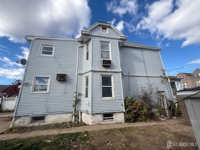 185 Lewis St, Perth Amboy, NJ 08861 - photo 2