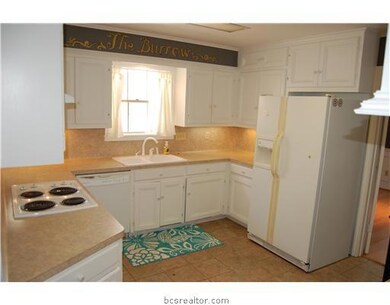 1701 Glade St, College Station, TX 77840 - photo 3