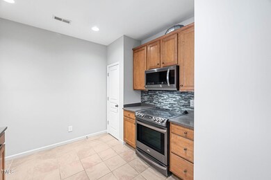 10-web-or-mls-2609-asher-view-ct