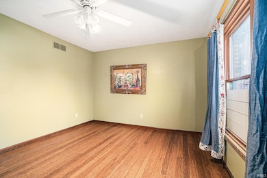 58764 Fawn River Ct, Elkhart, IN 46516 - photo 3