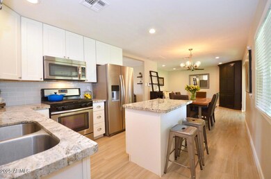 816 E Seldon Ln, Phoenix, AZ 85020 - photo 5