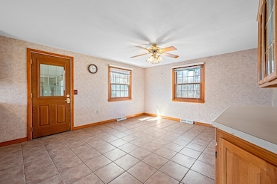 99 Concord St, Ashland, MA 01721 - photo 5