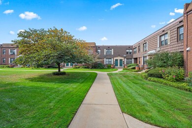 69-66 136th St unit B, Flushing, NY 11367 - photo 4