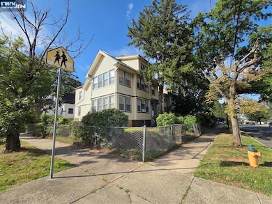 69 Parkview Terrace, Newark, NJ 07112 - photo 6