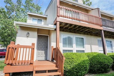 10981 Rosehill Rd, Overland Park, KS 66210 - photo 2