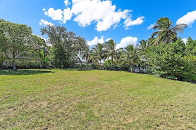 2103 Cove Ln, North Palm Beach, FL 33408 - photo 5