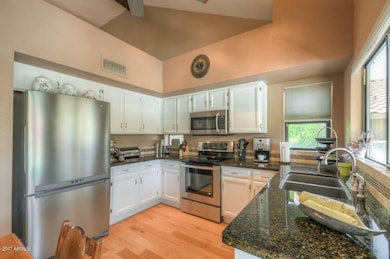 Kitchen (5)-SMALL
