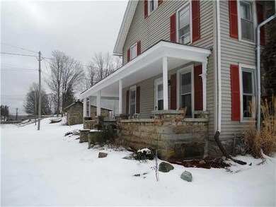 Exterior Front Front porch