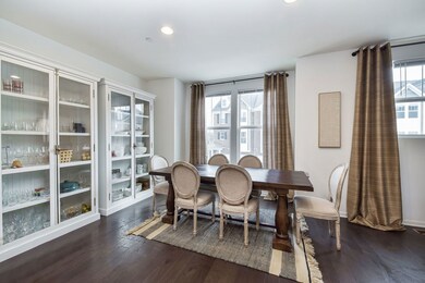 905 Coletta Cir, Naperville, IL 60563 - photo 6