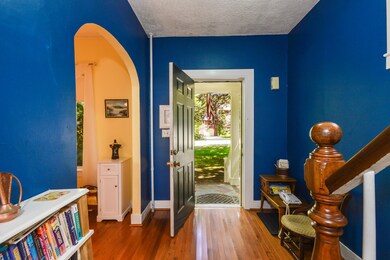 006-Foyer-4402293-medium
