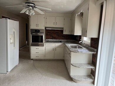 42 Paradox Dr, Worcester, MA 01602 - photo 5