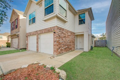 9350 Valley Tree Ln, Houston, TX 77089 - photo 3