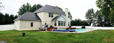 711 Apple Cross Rd, Harpers Ferry, WV 25425 - photo 7