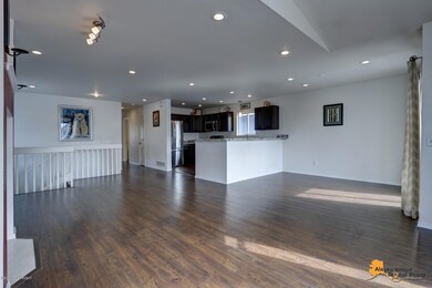 Living Room/Kitchen