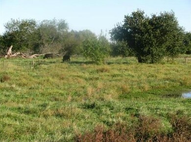 310 E 58 Hwy, Raymore, MO 64083 - photo 2