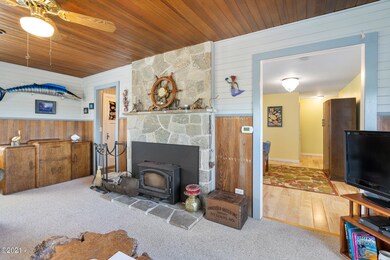 3237 SW Beach Ave, Lincoln City, OR 97367 - photo 6