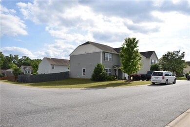 1432 Winter Dr, Statesville, NC 28677 - photo 2