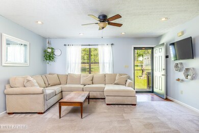 504 Highland View Dr, Knoxville, TN 37920 - photo 5