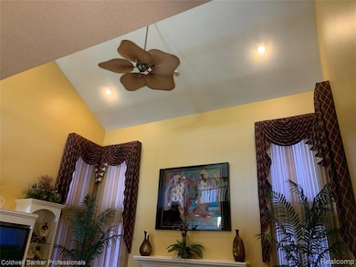 13065 White Oaks unit 17, Gaines, MI 48436 - photo 6