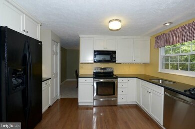 9363 Westering Sun, Columbia, MD 21045 - photo 3