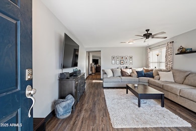 671 W Jahns Ct, Casa Grande, AZ 85122 - photo 2