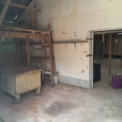 9250 NW 178th Ln, Fanning Springs, FL 32693 - photo 4