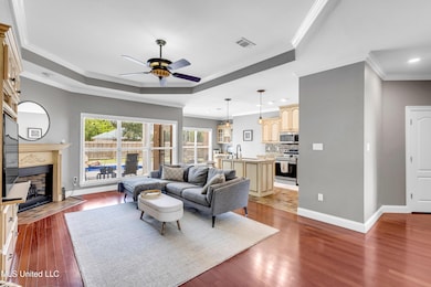 7833RueMorgan-13