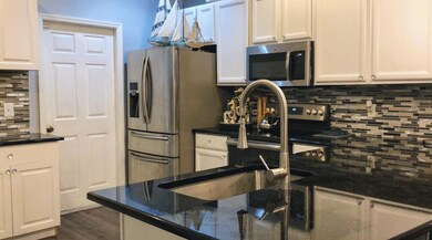 12320 NE 48th Loop, Oxford, FL 34484 - photo 3