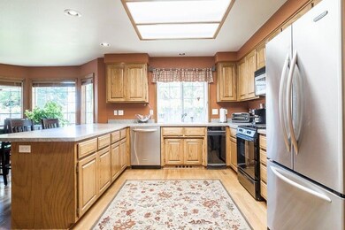 2472 Gardenbrook Ct, Medford, OR 97504 - photo 7