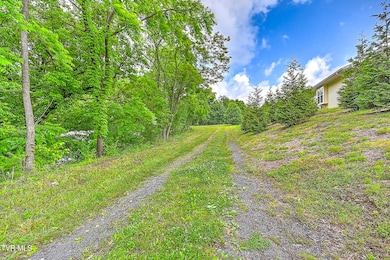 850 Meadowview RD_DA_ground-2