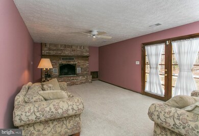 4460 Camelot Dr, Pomfret, MD 20675 - photo 4