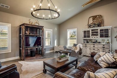 9080 Spring Creek Rd, Cookeville, TN 38506 - photo 6