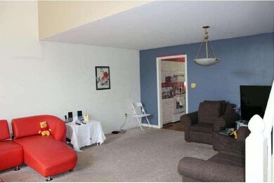 304 E Flagstone Dr, Newark, DE 19702 - photo 4