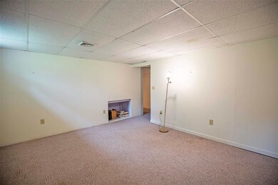 360 Winding Pond Rd, Londonderry, NH 03053 - photo 5