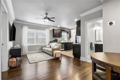 3841 Wyandotte St, Kansas City, MO 64111 - photo 4