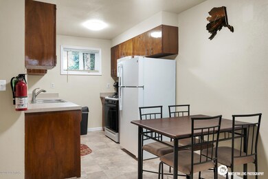 Kitchen/Dining