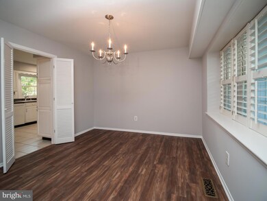 3028 Stonybrook Dr, Bowie, MD 20715 - photo 5