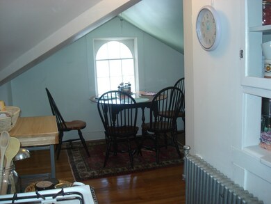 8 Farrington St unit 3, Arlington, MA 02474 - photo 5