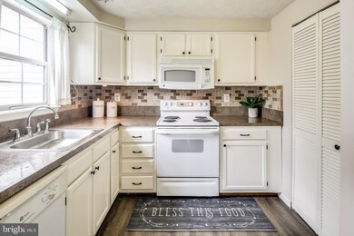 7224 Procopio Cir, Columbia, MD 21046 - photo 7