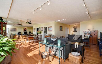 Living Room (4)