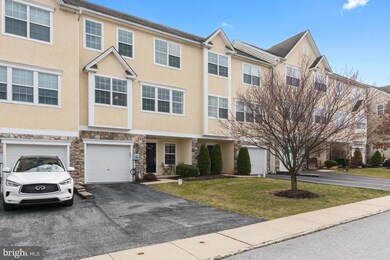 2742 Fynamore Ln unit 220W, Downingtown, PA 19335 - photo 2
