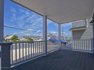 003_Front Porch