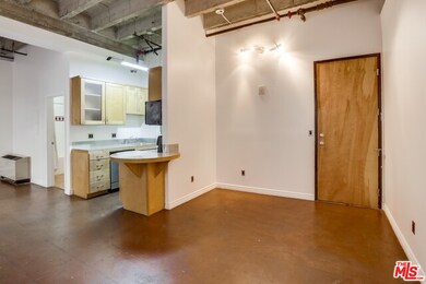 312 W 5th St #921