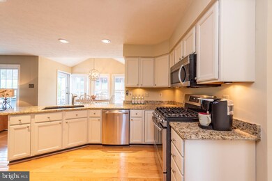 6027 Kennard Ct, Sykesville, MD 21784 - photo 7