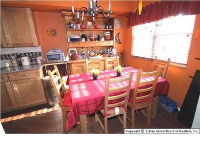 7 Revere Ln unit C, Staten Island, NY 10306 - photo 6