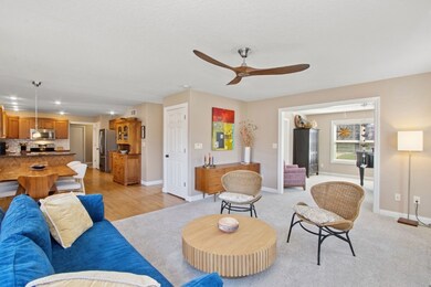 1648 Red Oak Dr, Coralville, IA 52241 - photo 5