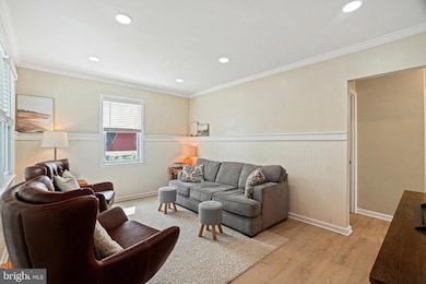 10146 Sutherland Rd, Silver Spring, MD 20901 - photo 6